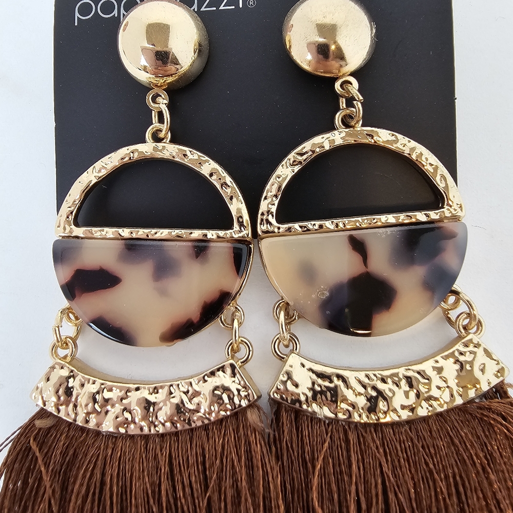 Earrings - Picture 2 of 4